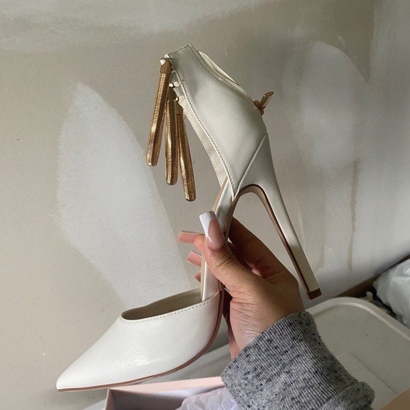 Just Fab Estreal Pumps - Picture 4 of 5